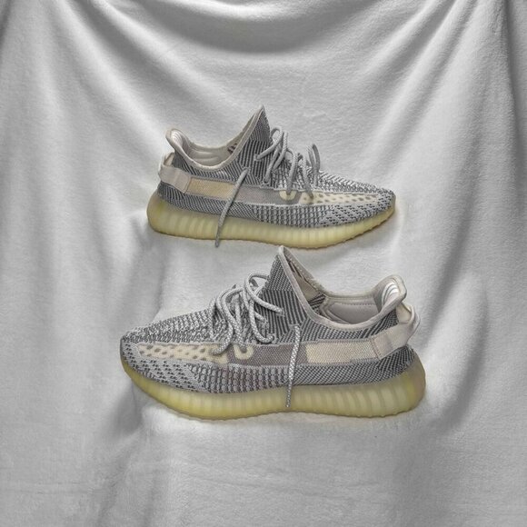 Yeezy Boost 350 V2 “Static Non-Reflective” – Men’s Size 11 (2018) - Picture 3 of 8